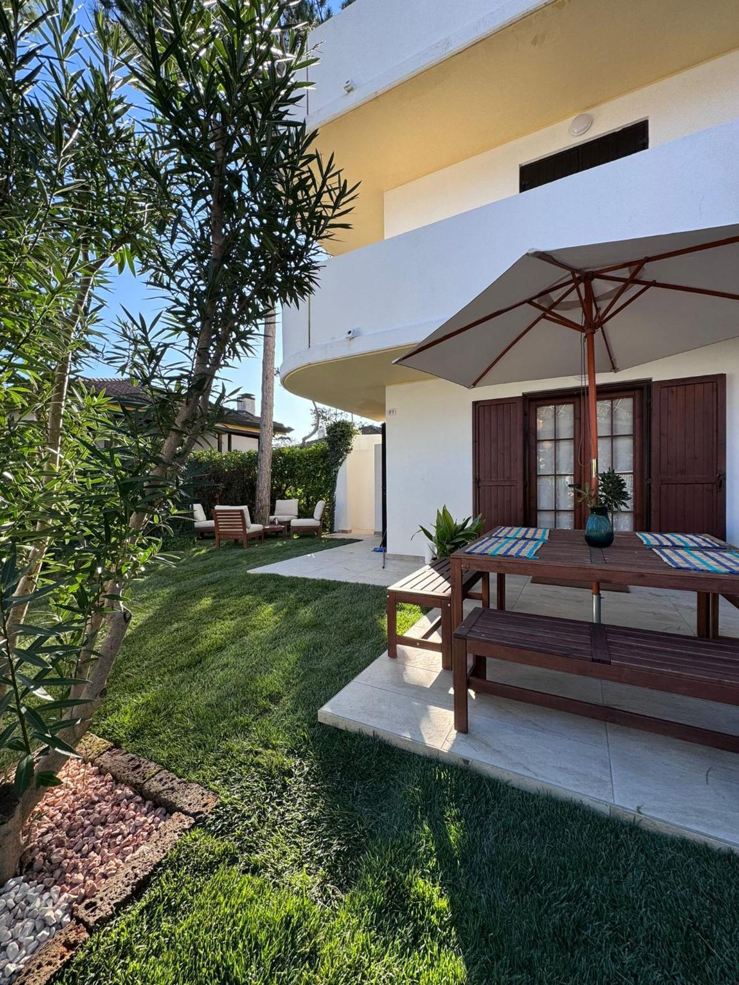 Villa Vittoria Lignano Sabbiadoro Exterior photo